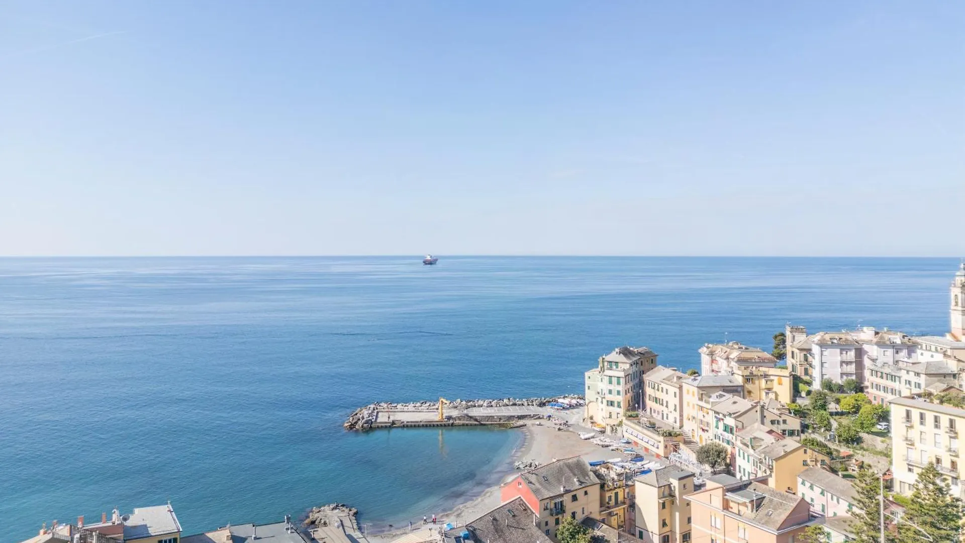 Central Design Flat With Parking, Bogliasco 0*,  Italy